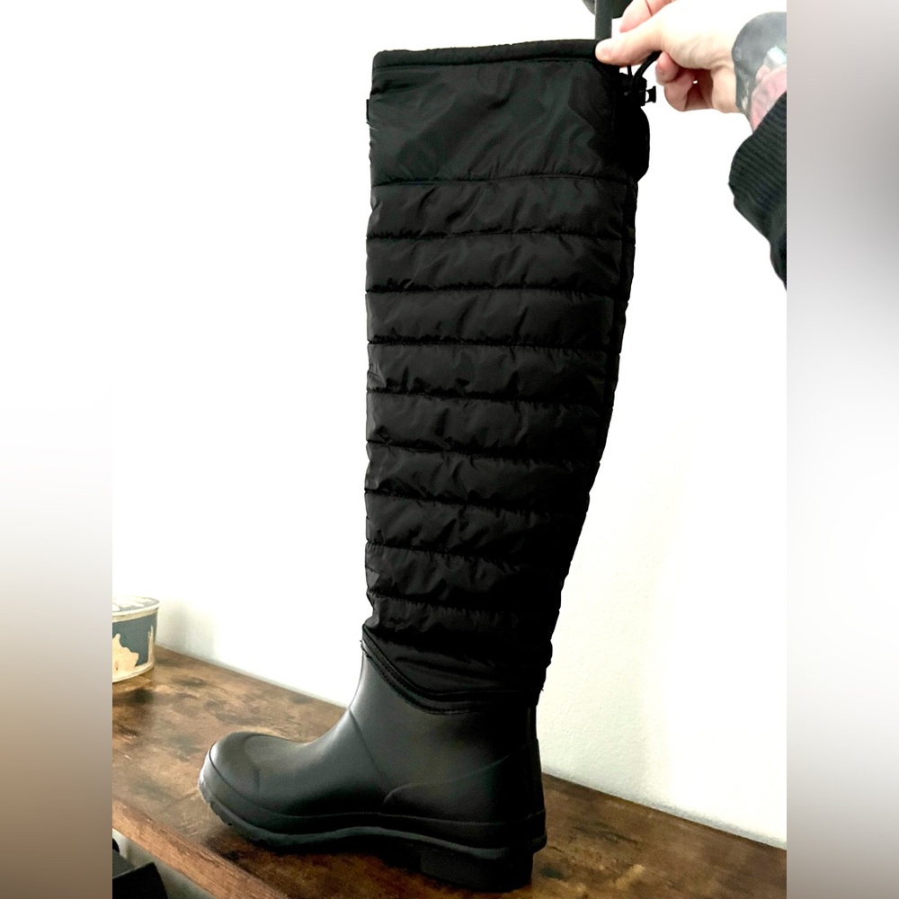 Size 10 Women's Black Puffer Parka Material Knee-High Boots waterproof Tretorn